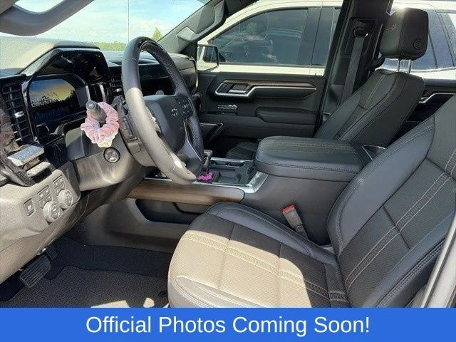Used 2026 Black Chevrolet High Country image 3