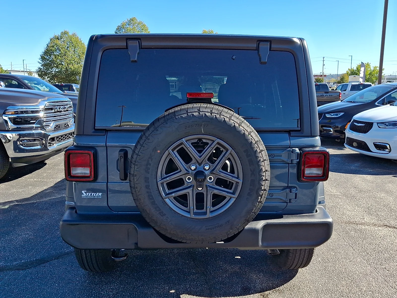 New 2026 Anvil Clear-Coat Exterior Paint Jeep Sport S image 7