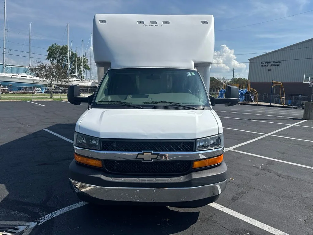 Used 2017 Summit White Chevrolet Work Van image 8