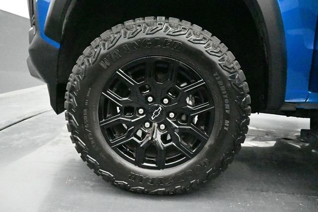 Used 2024 Glacier Blue Metallic Chevrolet Trail Boss image 32