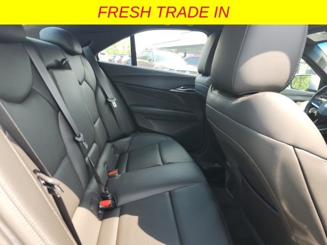 Used 2023 Silver Cadillac Luxury image 20