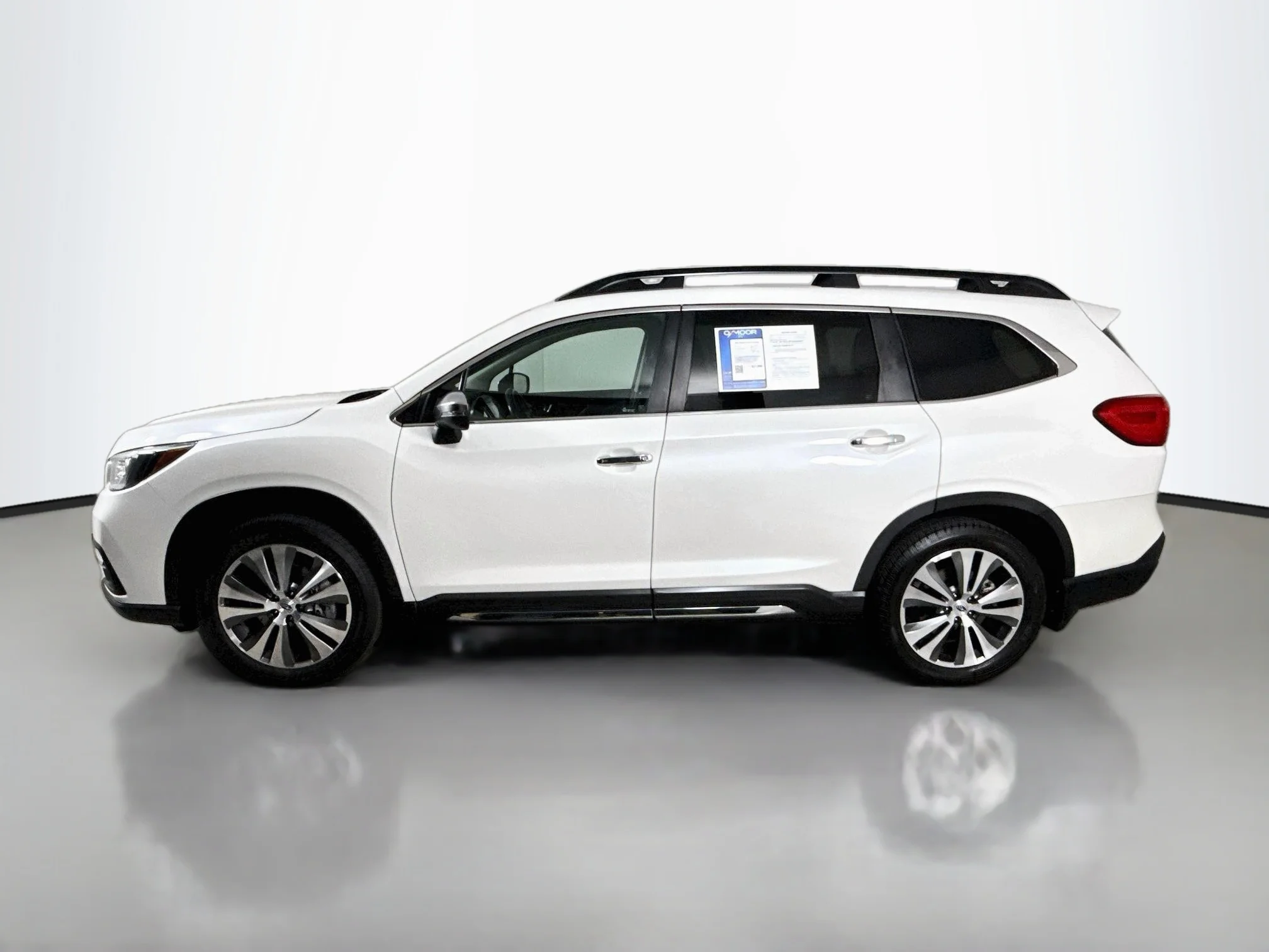 Used 2021 Crystal White Pearl Subaru Touring image 9