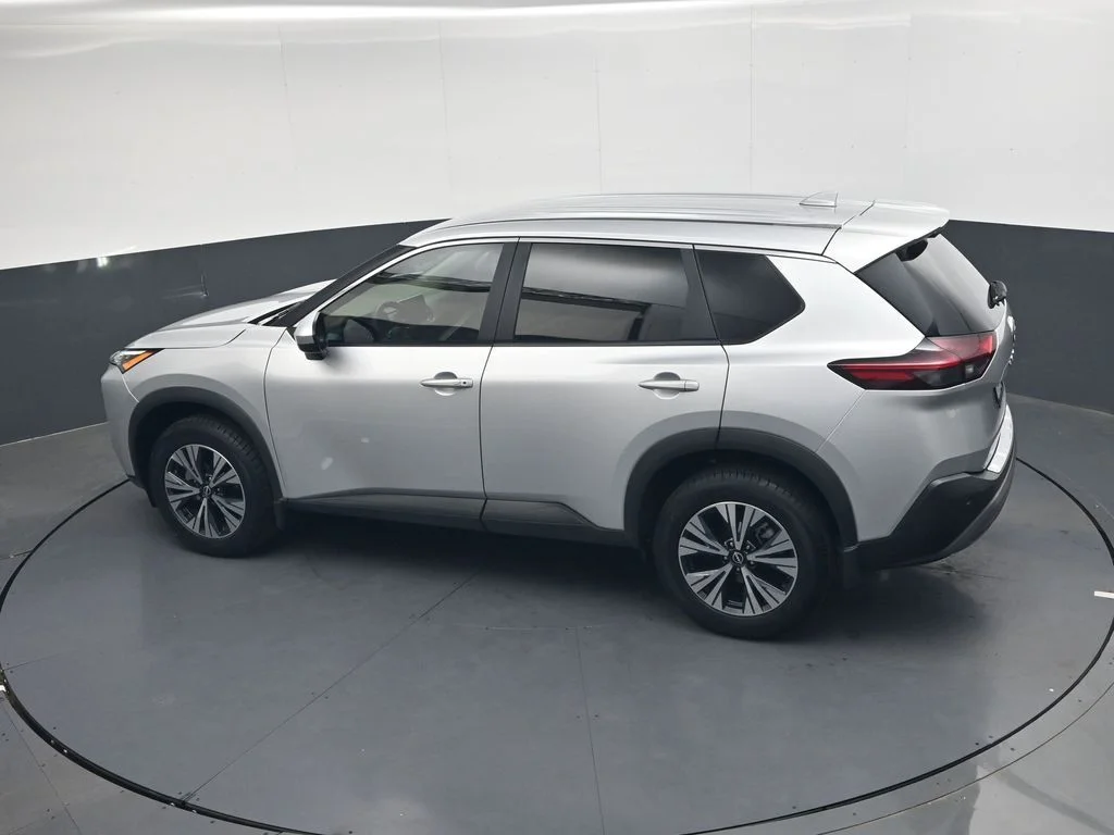 Used 2023 Silver Nissan SV image 39
