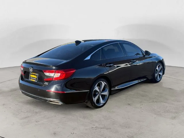 Used 2020 Black Honda Touring 2.0T image 5