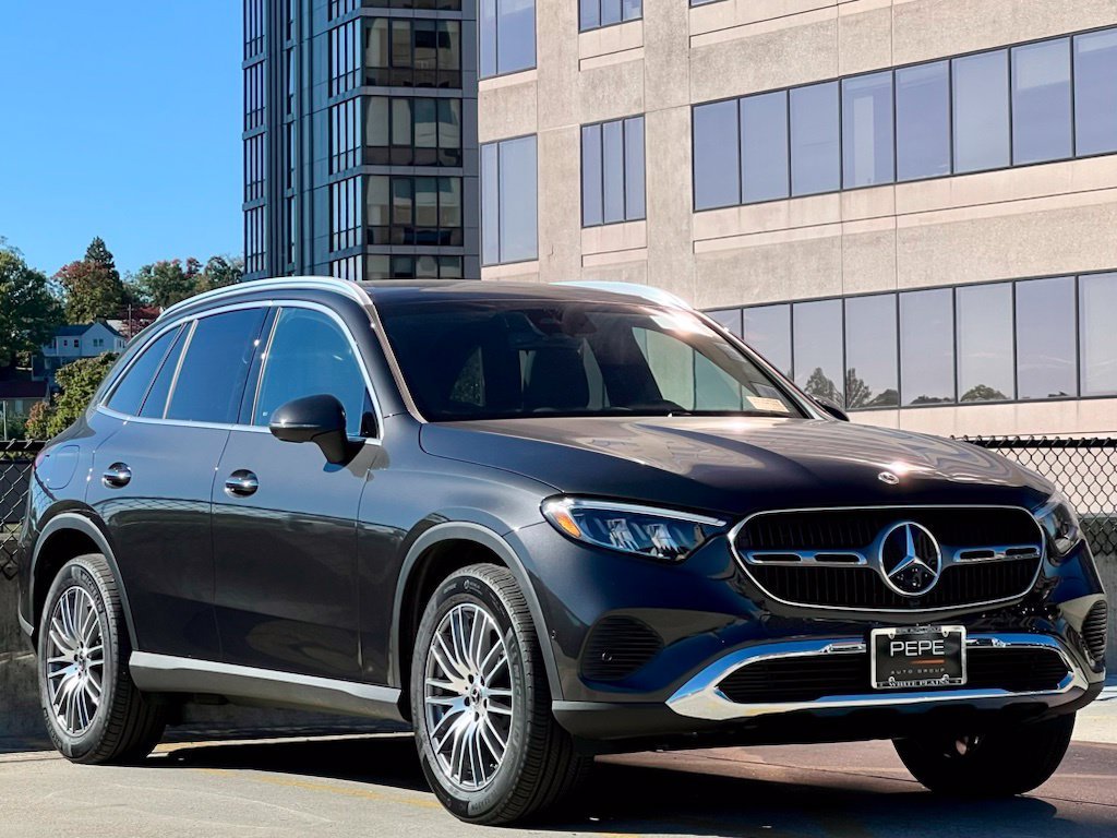 2026 Mercedes-Benz GLC