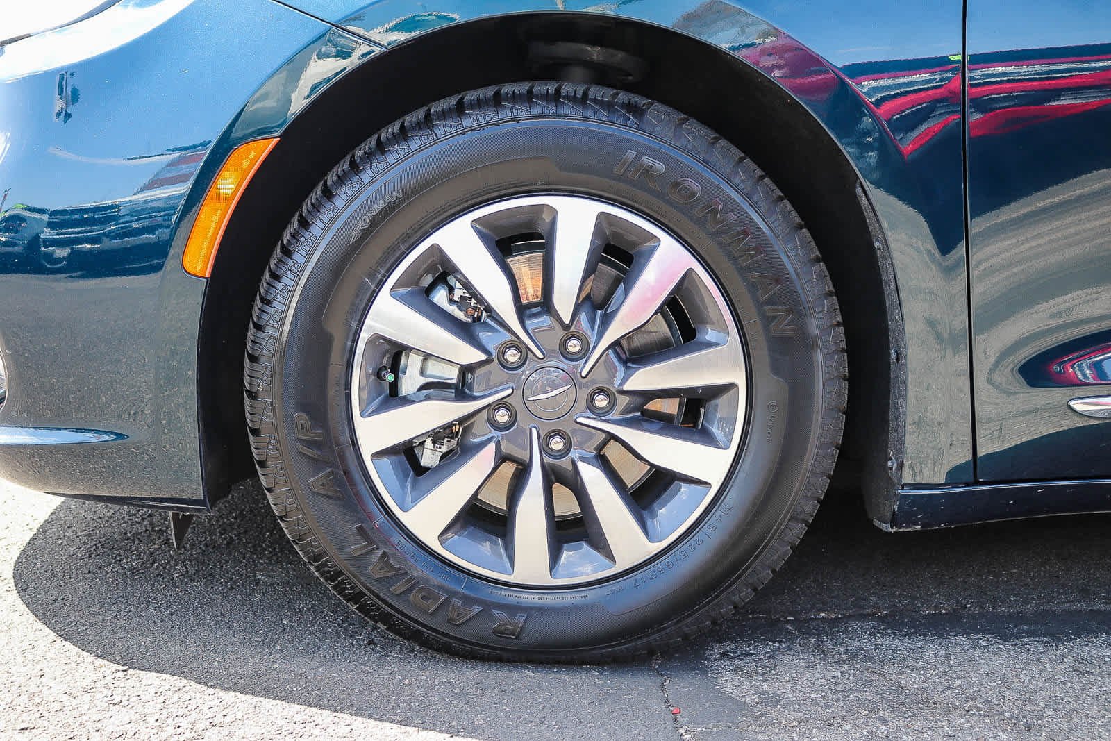 Used 2023 Fathom Blue Pearlcoat Chrysler Hybrid Limited image 9