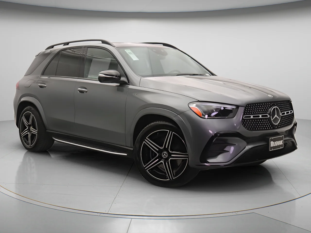 New 2026 Selenite Grey Metallic Mercedes-Benz 580 4MATIC® image 1