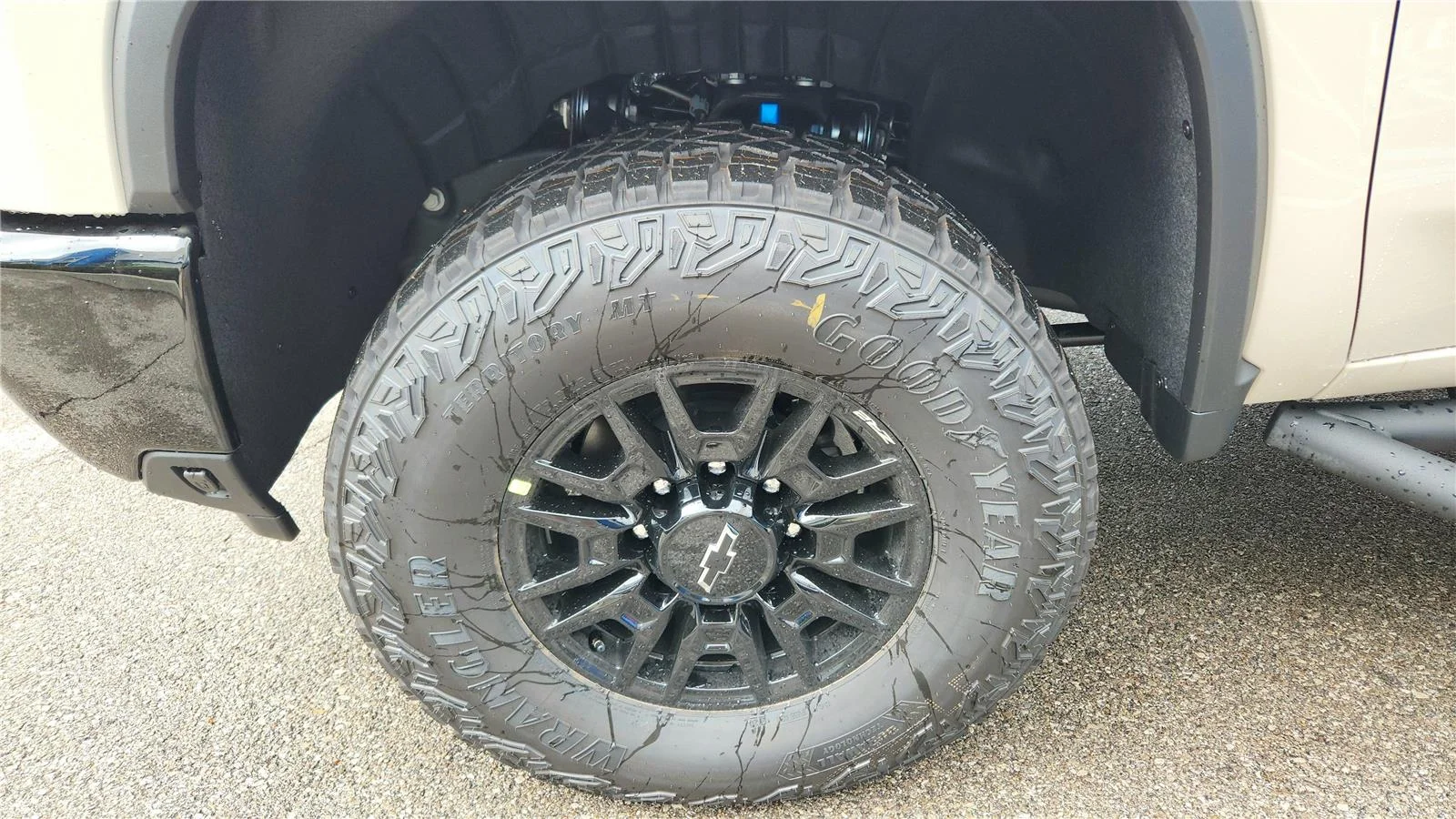 2026 Chevrolet Silverado 2500 HD ZR2 - Photo 2