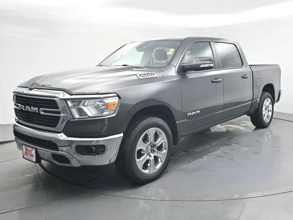 2021 RAM 1500 Big Horn/Lone Star 4x4 Crew Cab 5'7's photo