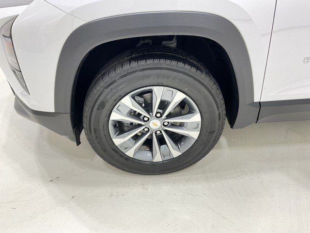 New 2027 Summit White Chevrolet LT image 9