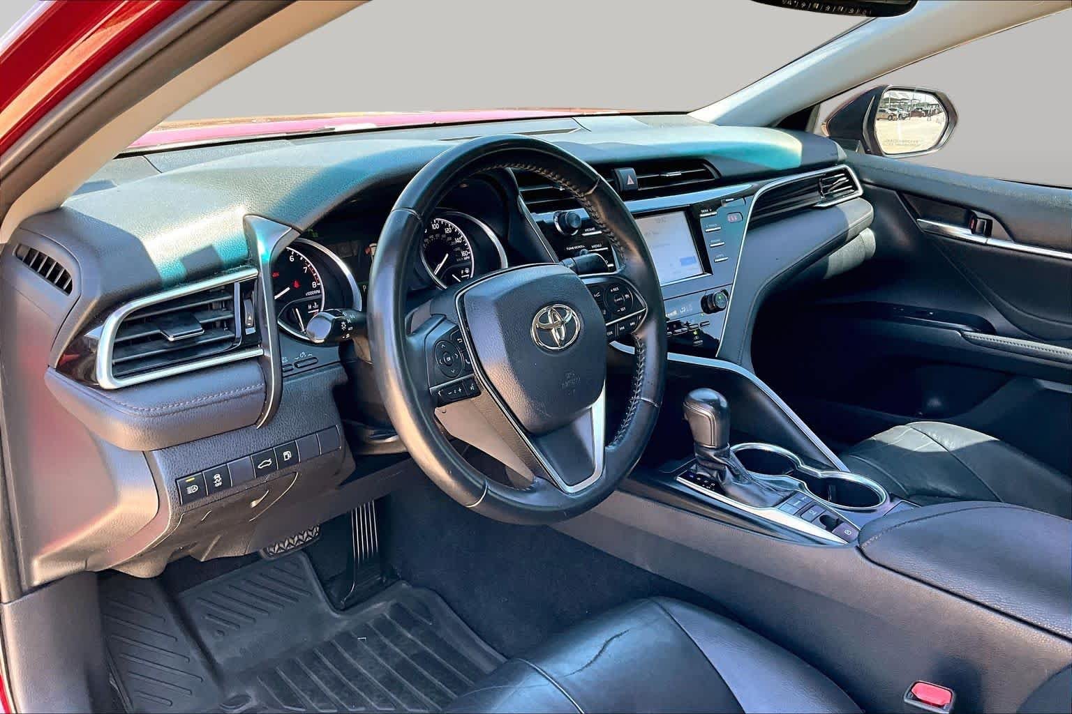 Used 2018 Ruby Flare Pearl Toyota XLE image 14