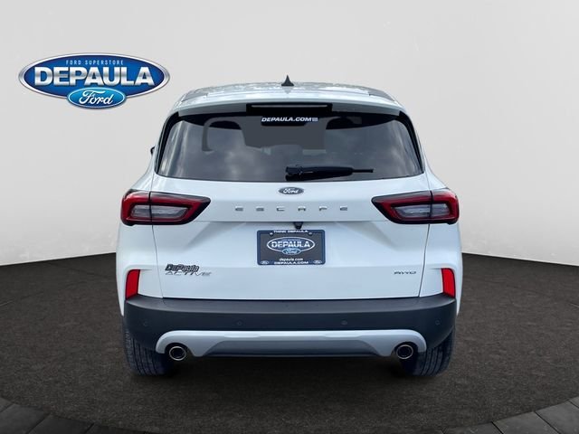 Used 2023 White Ford Active image 23