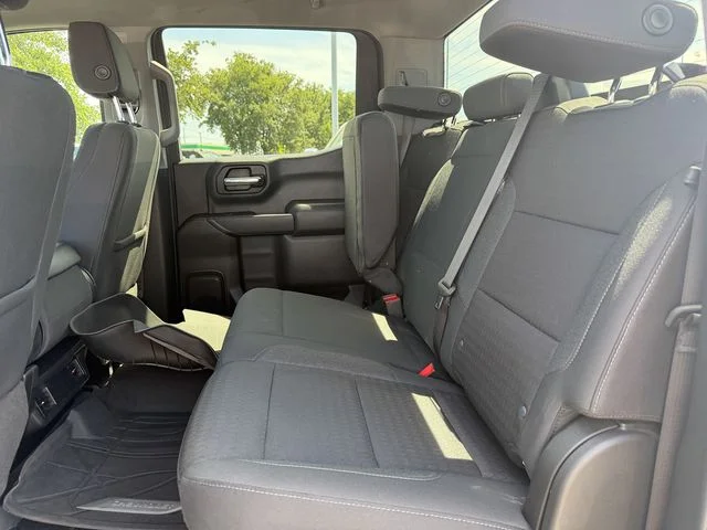 Used 2023 White Chevrolet Custom image 28