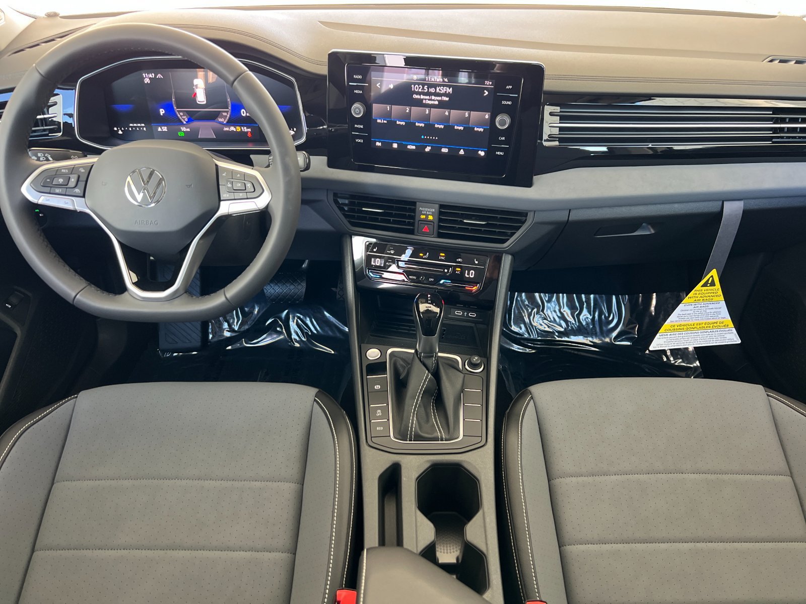 New 2026 Platinum Gray Metallic Volkswagen SE image 12