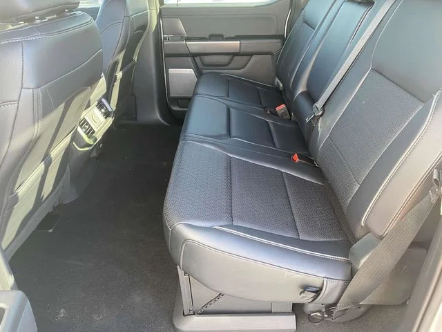 2025 Ford F-150 Lariat - Photo 11