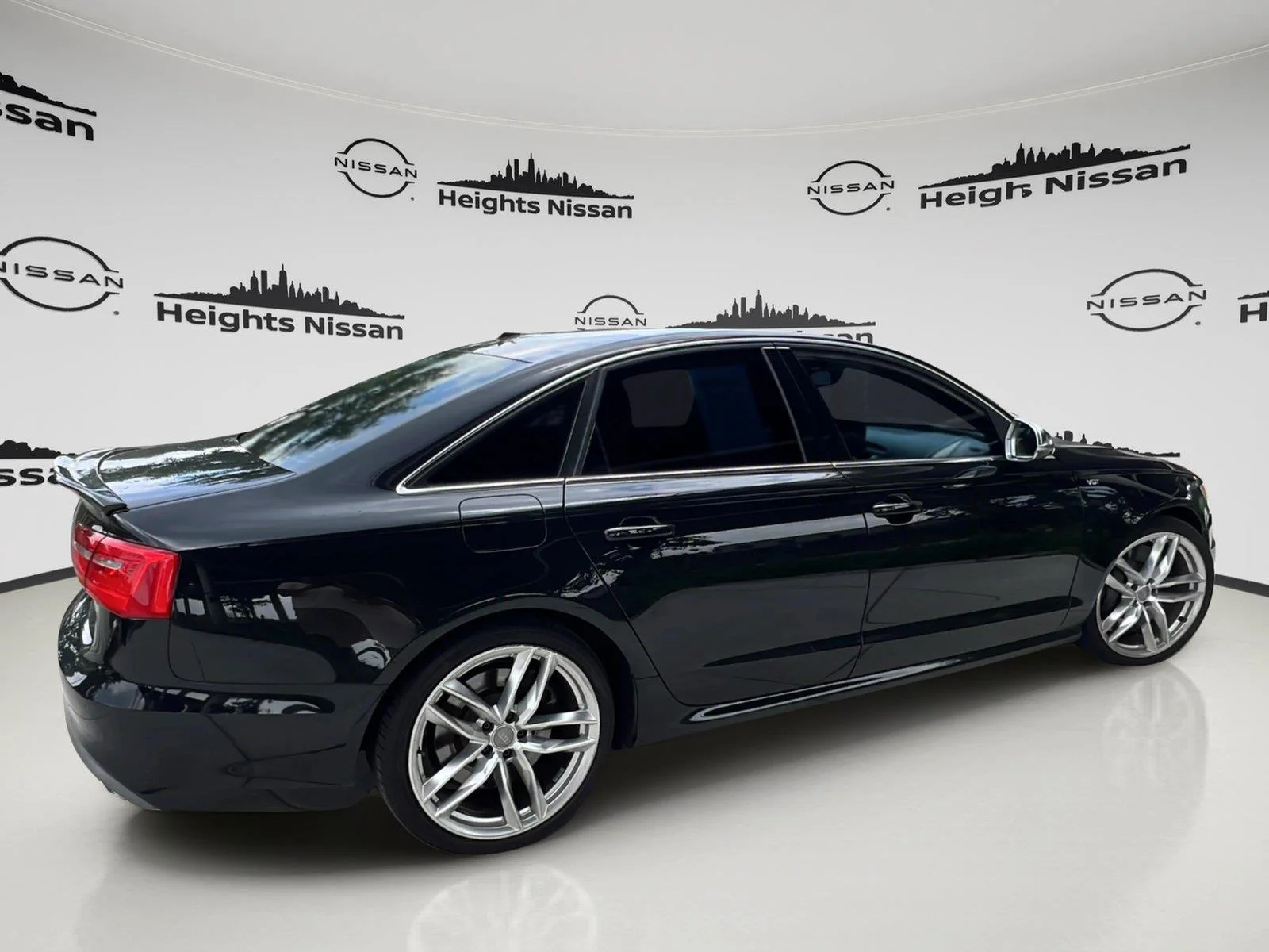 Used 2014 Phantom Black Pearl Effect Audi Prestige image 11