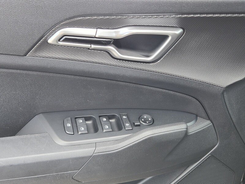 Certified Used 2025 Black Kia LX image 18