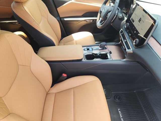 New 2026 Eminent White Pearl Lexus PREMIUM image 17