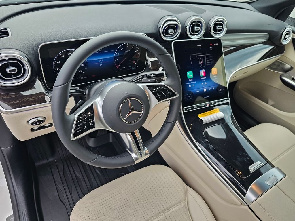 New 2026 Polar White Mercedes-Benz GLC 300 image 15