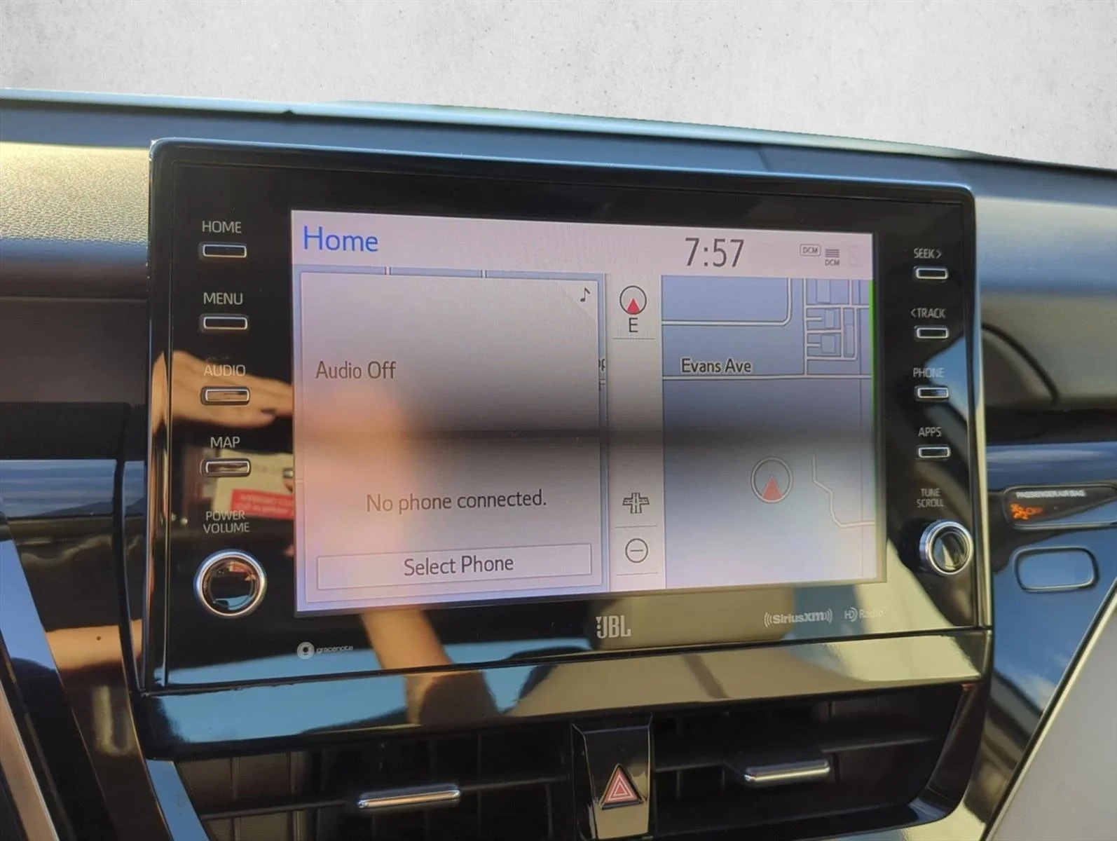 Used 2021 Wind Chill Pearl Toyota XSE image 17