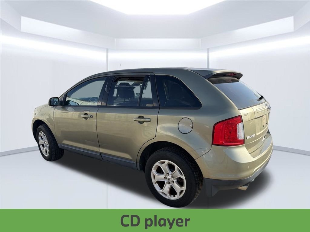 Used 2013  Ford SEL image 11