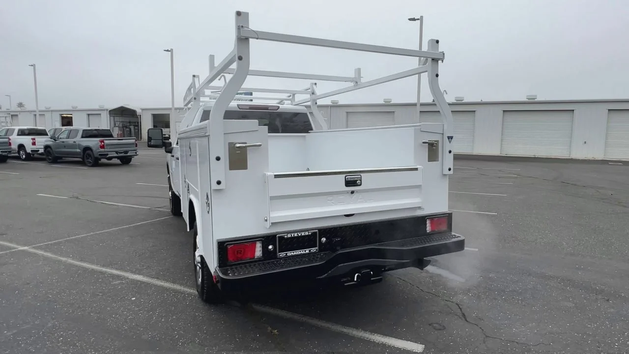 New 2026 Summit White Chevrolet WT image 42