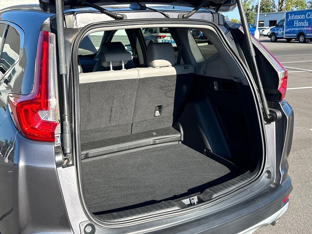 Used 2018 Modern Steel Metallic Honda Touring image 29