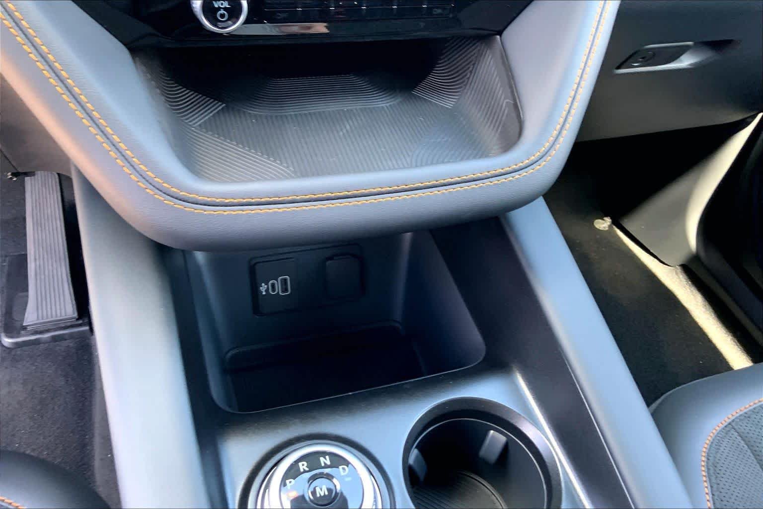 New 2026 Star White Metallic Tri-Coat Ford Tremor® image 18