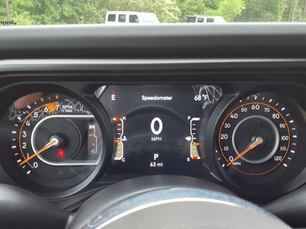 2025 Jeep Wrangler 4-Door Sahara - Photo 27