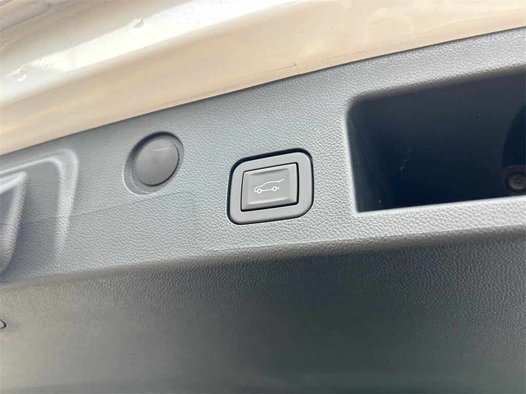 2026 GMC TERRAIN - Image 35