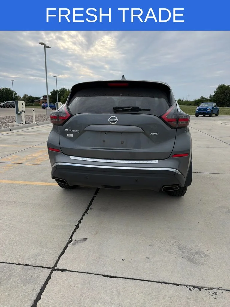 Used 2020 Gun Metallic Nissan S image 3