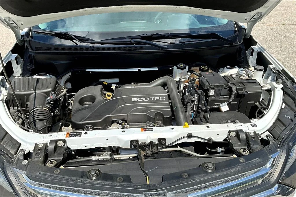 Used 2021 Summit White Chevrolet Premier image 28