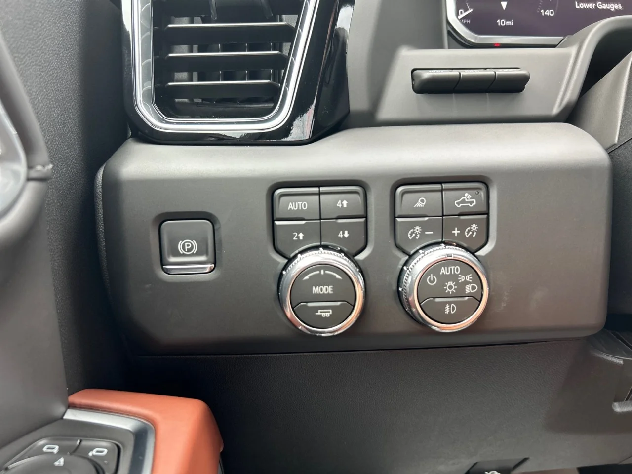 New 2026 Glacier White Tricoat GMC Denali Ultimate image 17