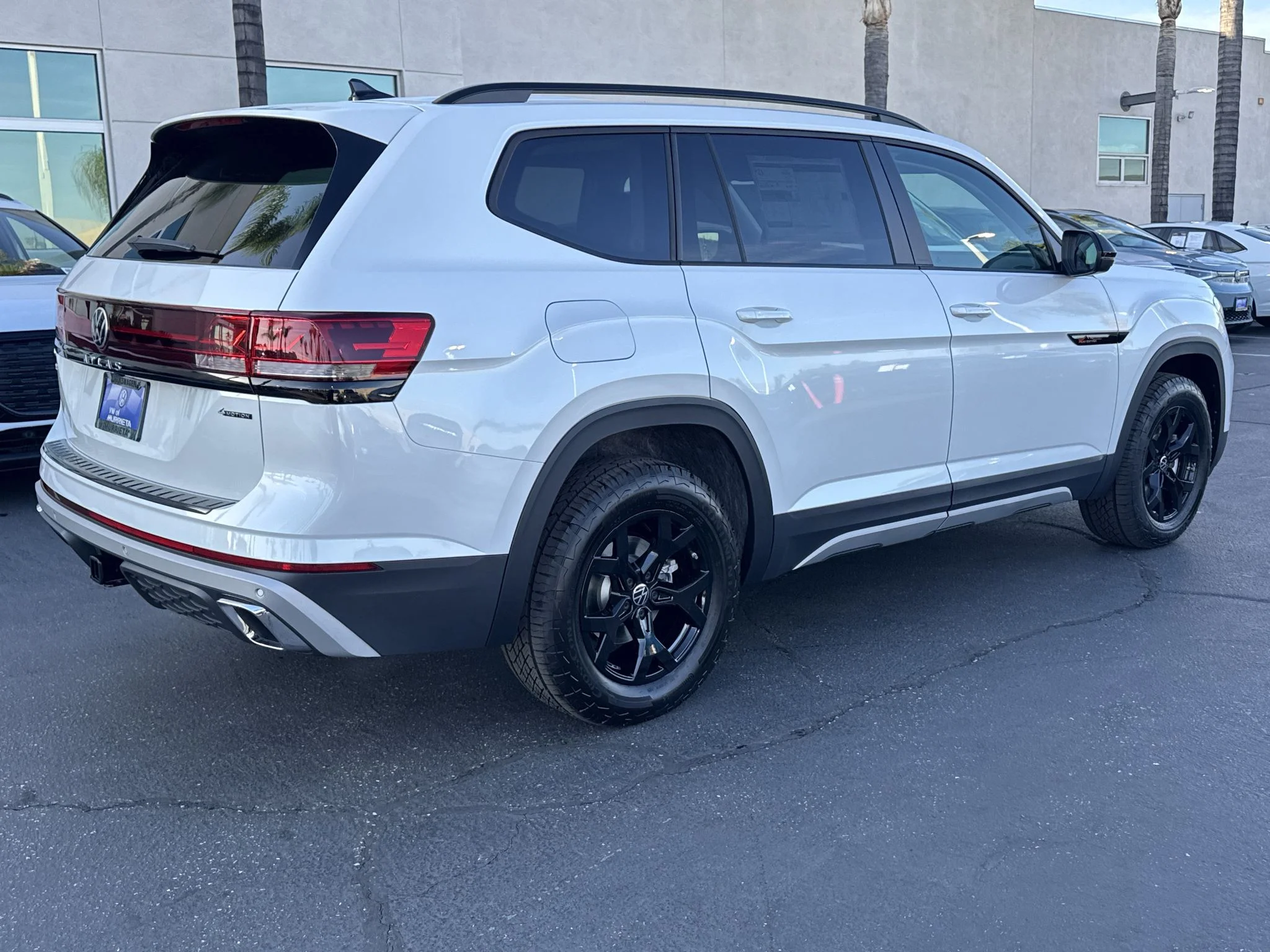 New 2026 Opal White Pearl Volkswagen 2.0T Peak Edition image 8