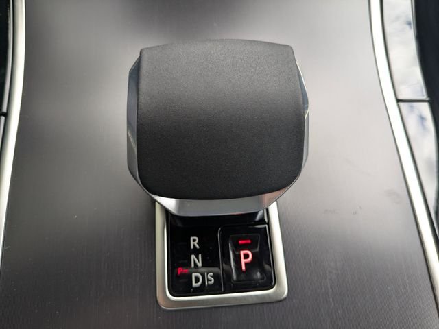 New 2026 Batumi Gold Land Rover Dynamic SE image 29