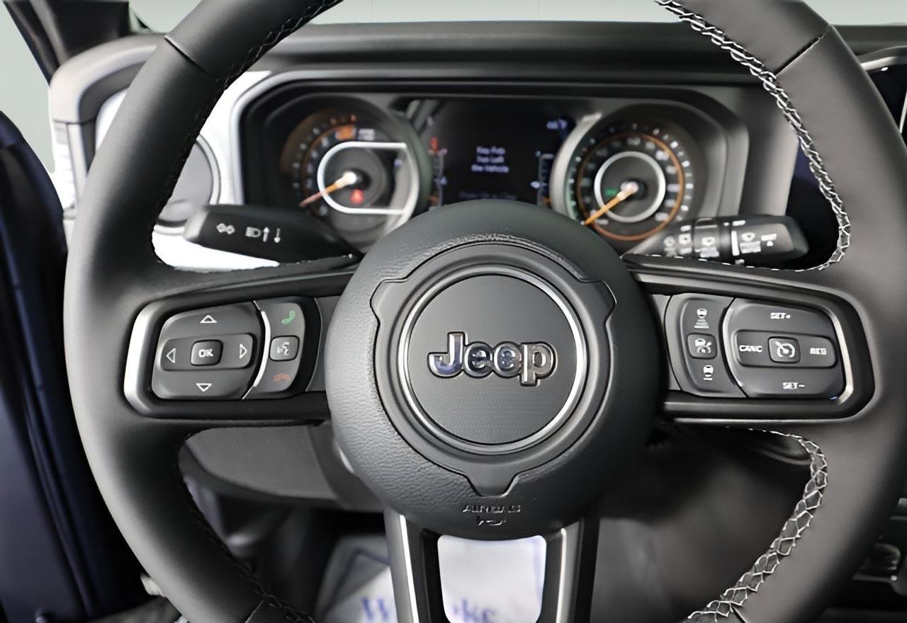New 2026 Granite Crystal Metallic Clear-Coat Exterior Paint Jeep Sport S image 11