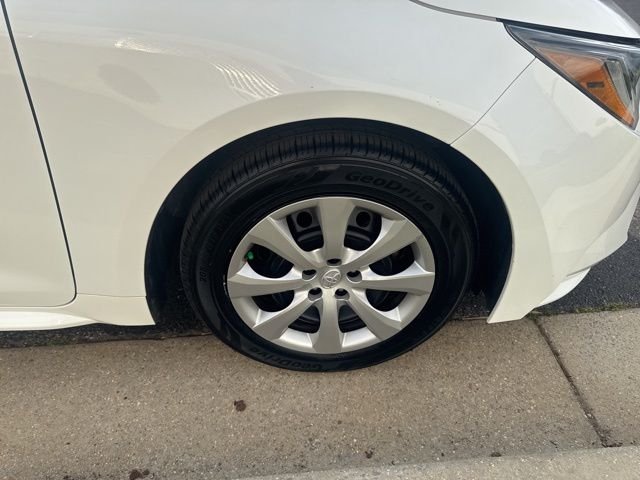 Used 2024 White Toyota LE image 11