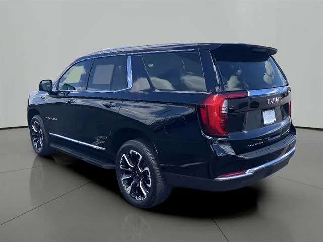 Used 2025 Onyx Black GMC Elevation image 3
