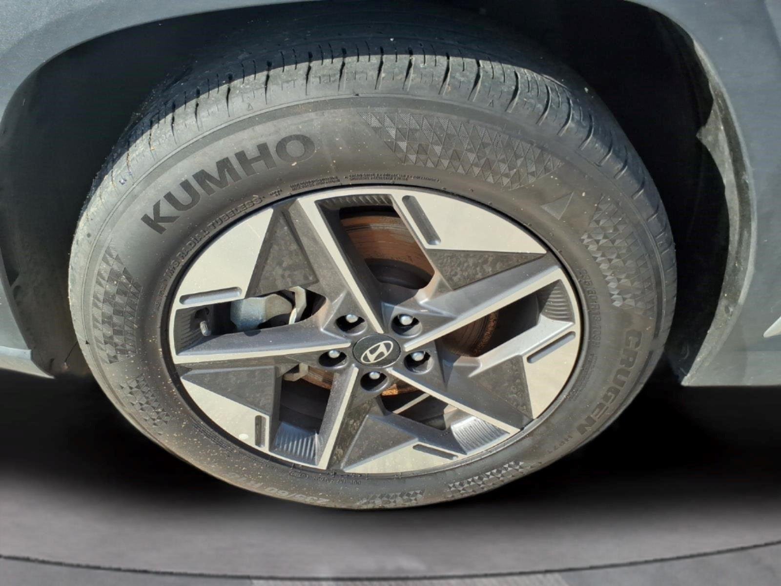 Used 2025 Shimmering Silver Hyundai SEL image 10