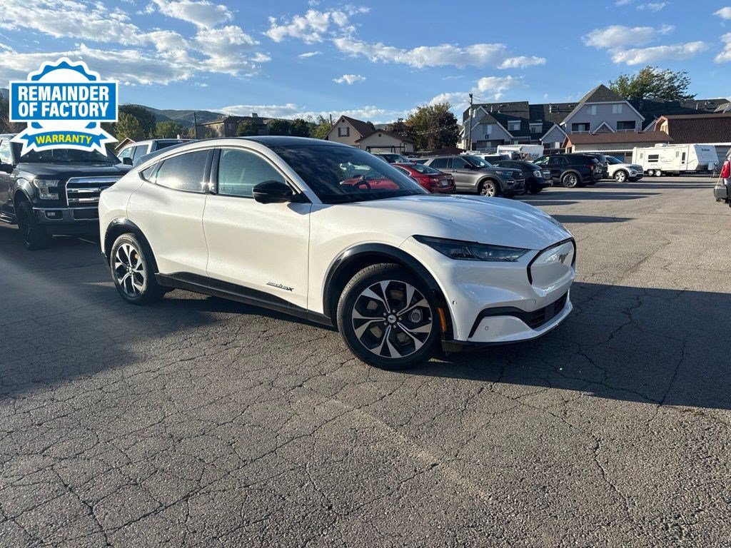 Used 2023 White Metallic Ford Premium image 1