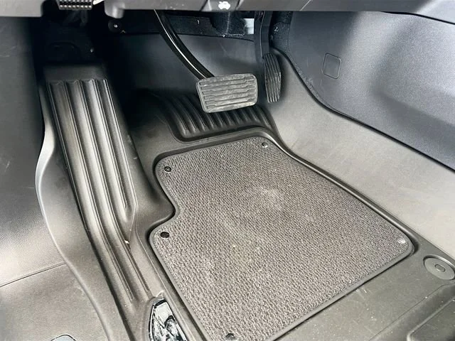2026 GMC Sierra 1500 AT4X - Photo 14