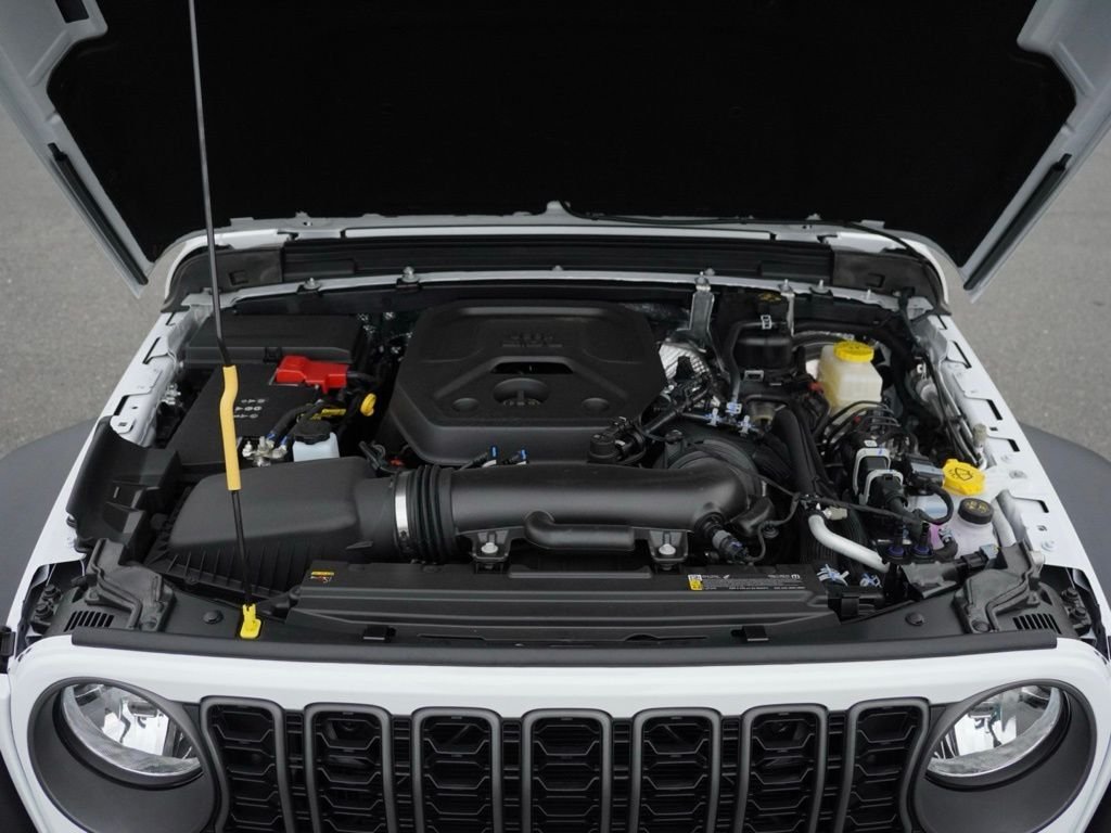 New 2026 Bright White Clear-Coat Exterior Paint Jeep Sport image 20