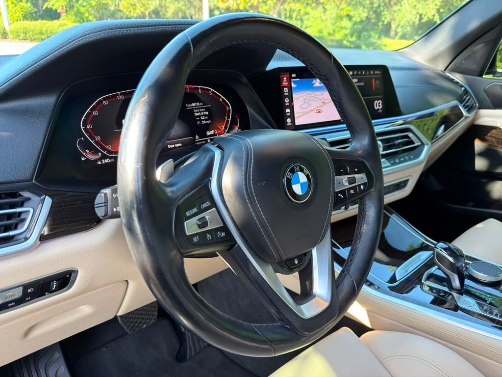 Used 2020 Black BMW xDrive40i image 15