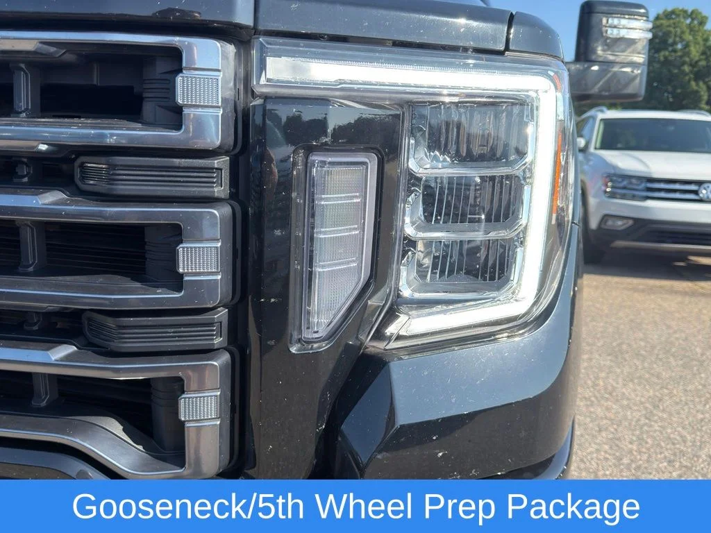 Used 2022 Black GMC AT4 image 14