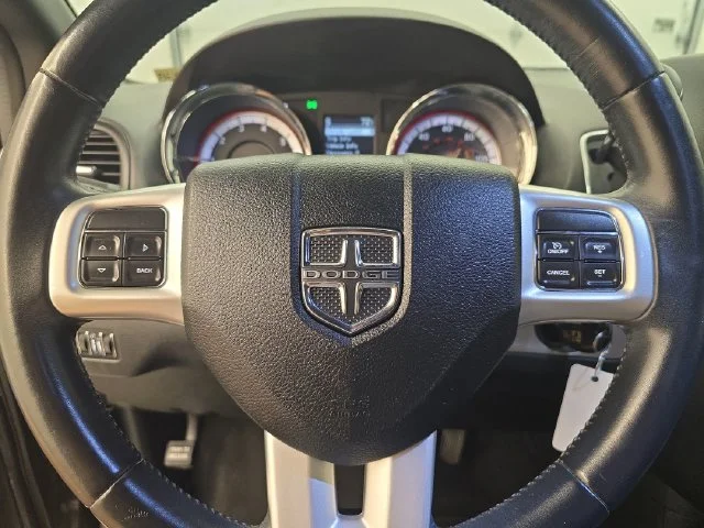 Used 2016 Granite Crystal Clearcoat Metallic Dodge R/T image 30