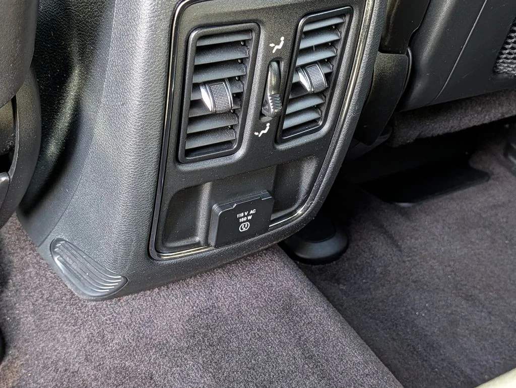 2018 Jeep Grand Cherokee Altitude - Photo 14