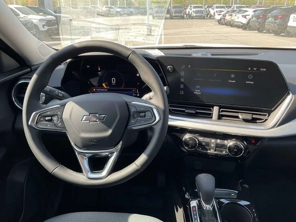 New 2026 Summit White Chevrolet LT image 17