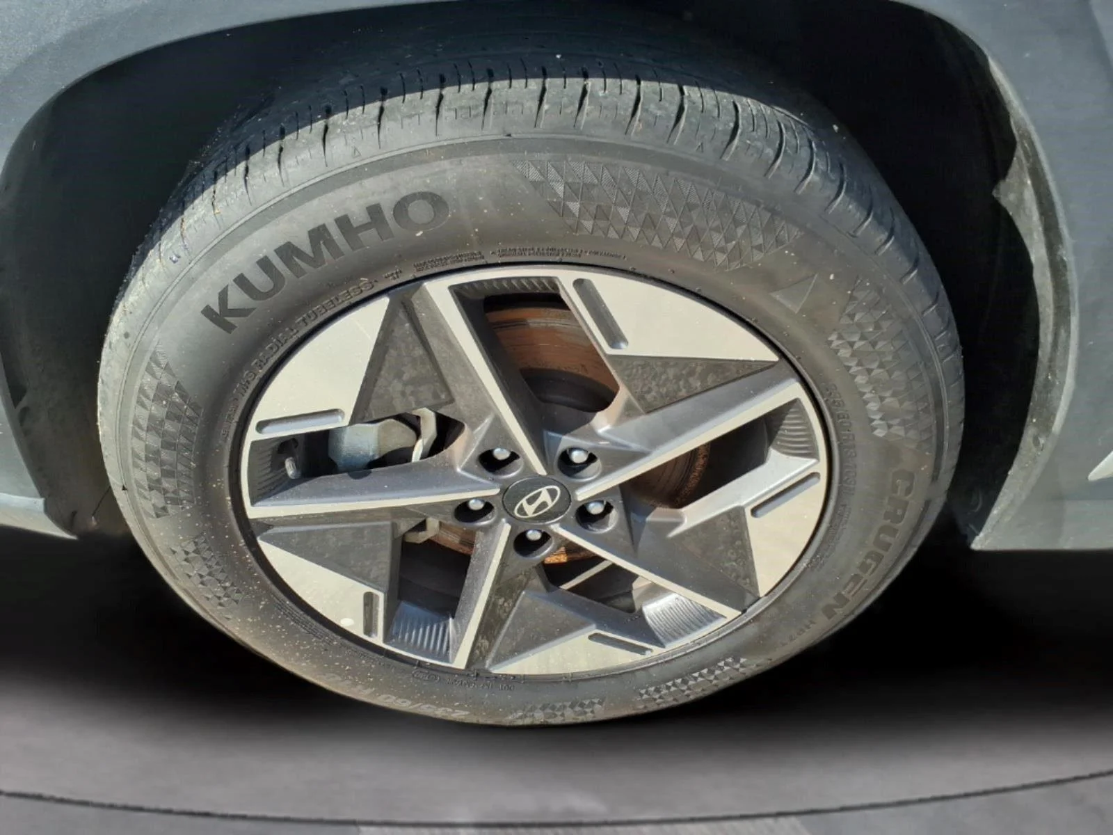 Used 2025 Shimmering Silver Hyundai SEL image 10