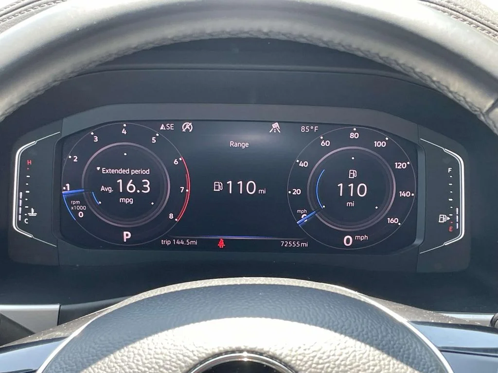 Used 2019 Black Volkswagen SEL image 22