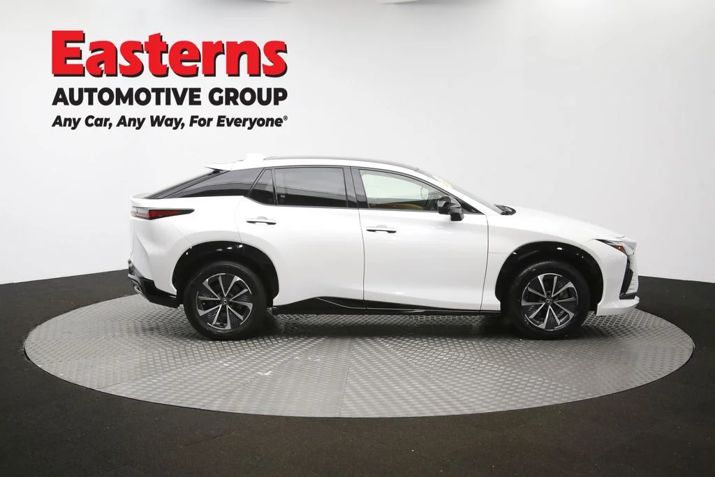 Used 2023 White Lexus 450e Premium image 46